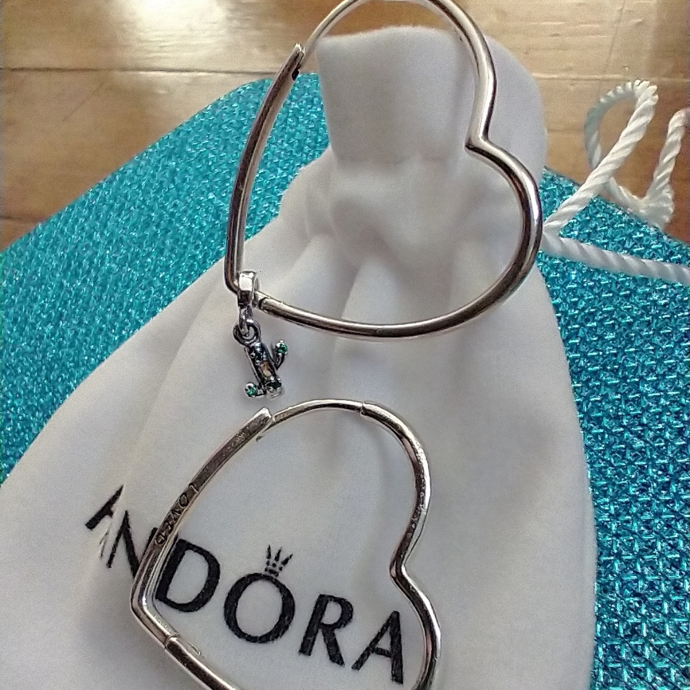 -Asymmetrical heart earrings